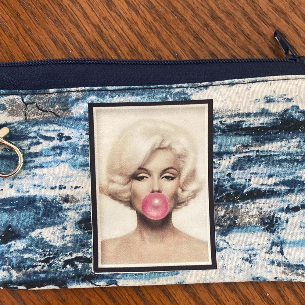 Marilyn Monroe zippered accessory coin Pouch - Picture 4 of 4